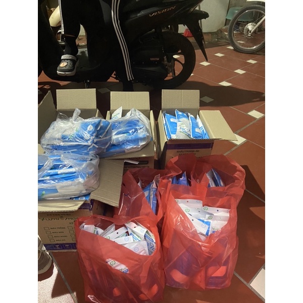 Khẩu trang y tế KF94 4D cao cấp, thiết kế thông minh, kháng khuẩn và chống bụi mịn | BigBuy360 - bigbuy360.vn