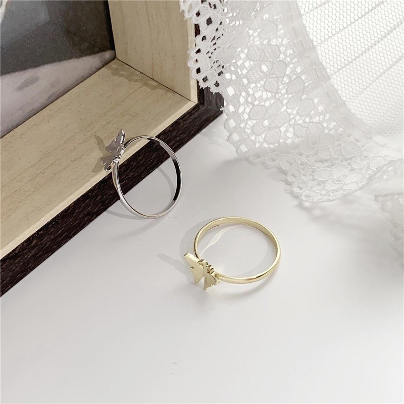 Nhẫn Chất Liệu Kim Loại Mặt Hình Bướm B0007