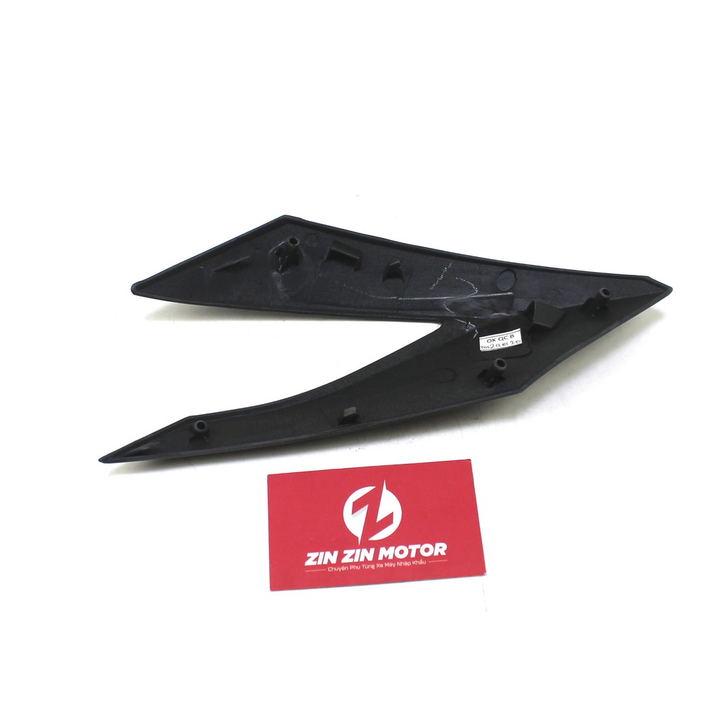 Tai Thỏ Phải Đen Nhám - Sonic 150R - ZIN ZIN MOTOR