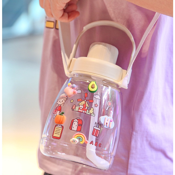 Bình nước 1300ml chịu nhiệt (kèm sticker và charm trang trí) siêu xinh BAG U BINHNUOC137