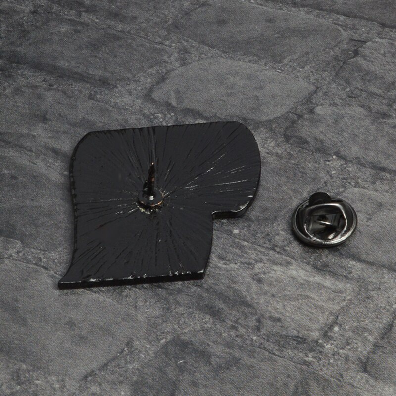 Ghim Cài Áo Kim Loại Tráng Men Hình Toilet Độc Đáo