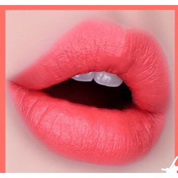 Son Mac Retro Matte Lipstick son lì, bám màu tốt, tone màu HOT TREND