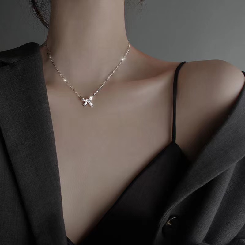 Vòng Cổ Mặt Nơ Thời Trang Mới