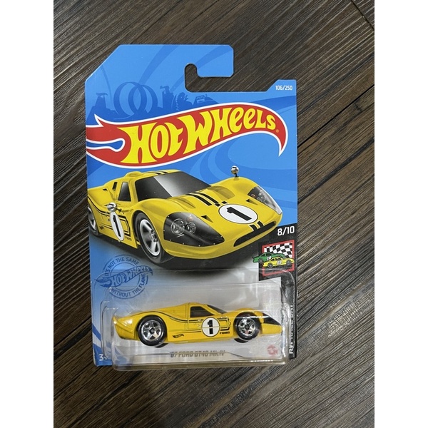 Xe mô hình đồ chơi Hotwheels cơ bản 1:64 - '67 Ford GT40 Mk.IV