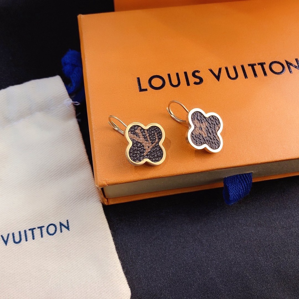 LOUIS VUITTON Khuyên Tai Tròn Bằng Thép Titan In Logo LV Thời Trang