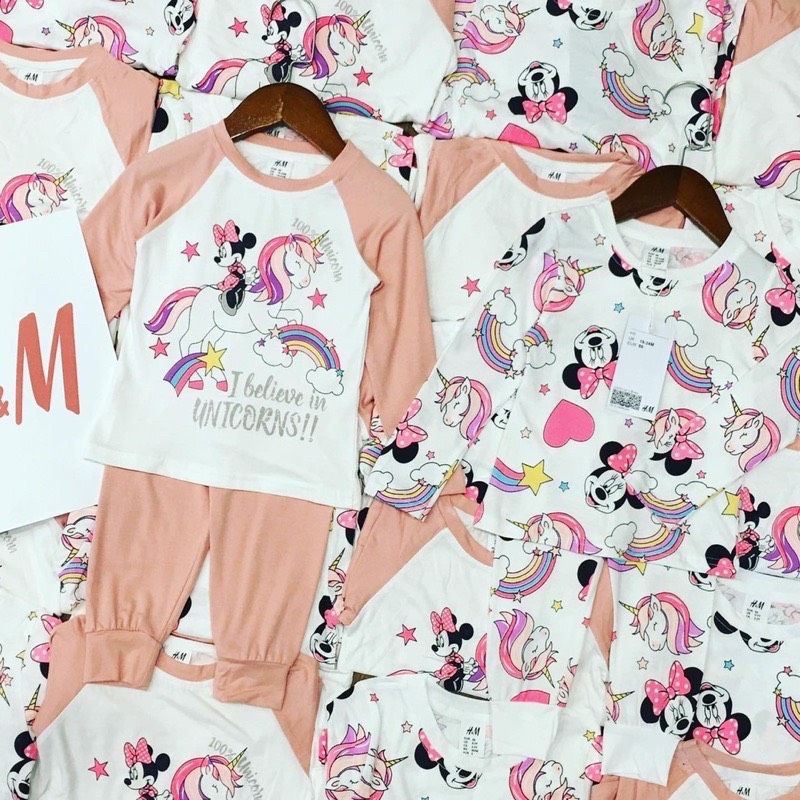 Set 2 bộ mickky và ngựa trắng tay pha màu hồng cho bé gái chất cotton