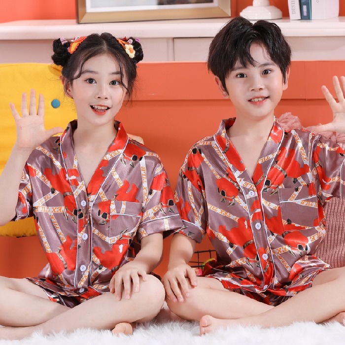 Bộ Đồ Ngủ Tay Ngắn Chất Lụa In Họa Tiết Hoạt Hình Phong Cách Hàn Quốc Thời Trang Cho Bé Trai Và Gái