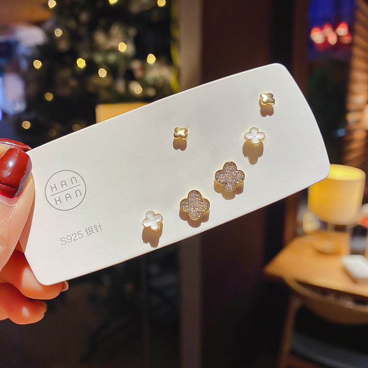 Bộ khuyên tai nữ trang tạo hình độc đáo