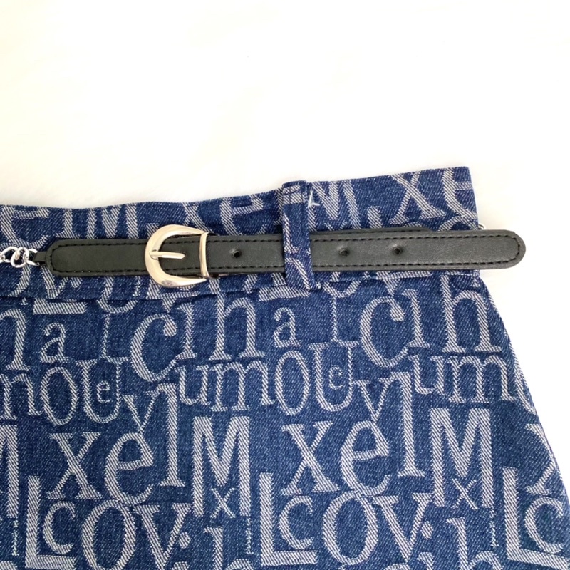 Chân váy chữ A chất  jean họa tiết chữ, vải dày dặn tặng kèm dây đai xích cá tính | BigBuy360 - bigbuy360.vn