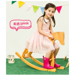 ủng đi mưa cho bé.