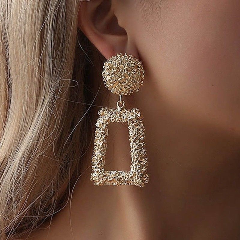 Khuyên tai họa tiết hình học thời trang sang trọng