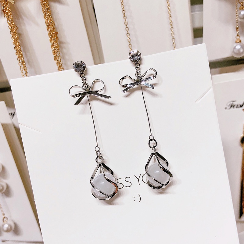 Khuyên Tai Dáng Dài Đính Đá Pha Lê Tua Rua Xinh Xắn