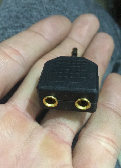 Giắc chia đôi cổng âm thanh 3.5mm