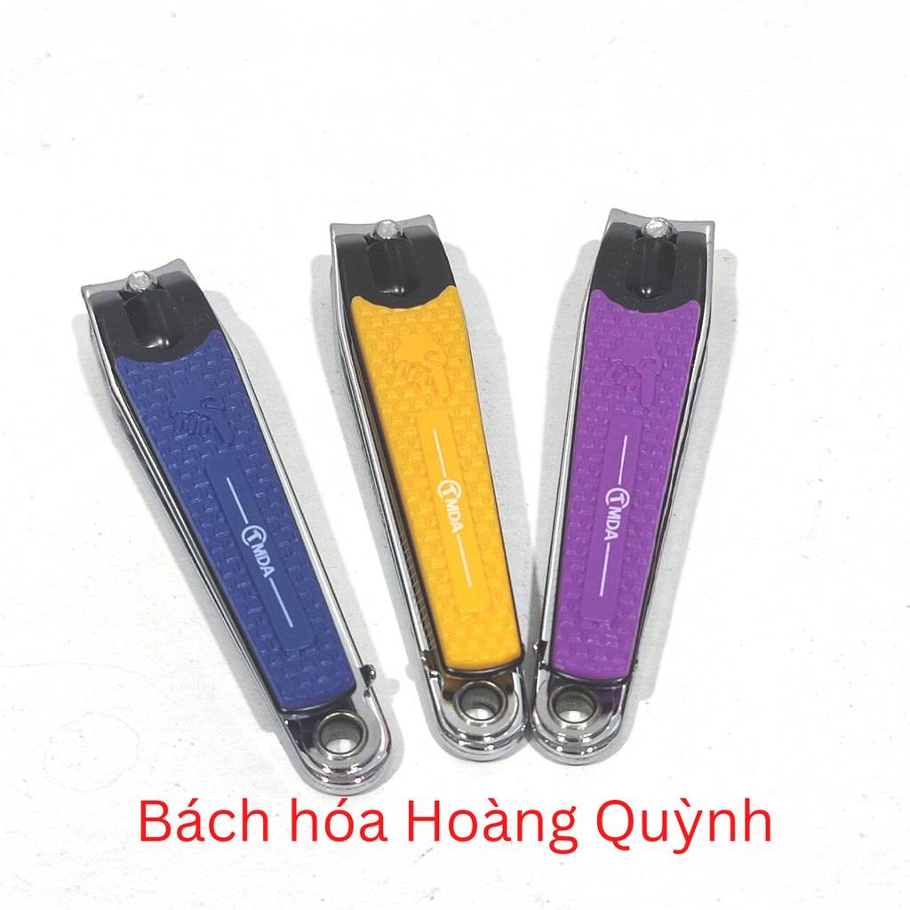 Bấm móng tay TMDA siêu bén có lớp nhựa chống trơn trượt.