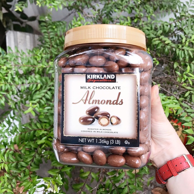 Socola Kirkland bọc hạnh nhân 1.36kg