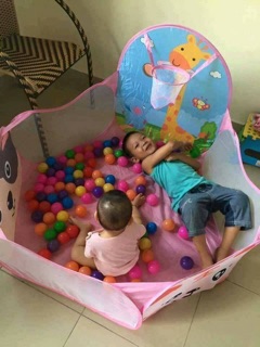 Lều bóng kèm 100 bóng