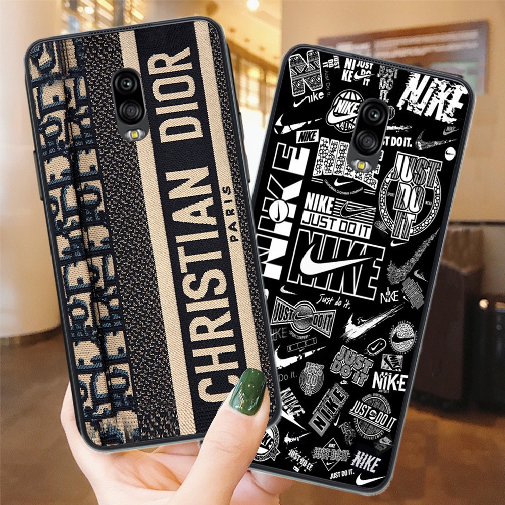 Ốp lưng điện thoại Samsung J7 Plus / J7+ thương hiệu đẳng cấp