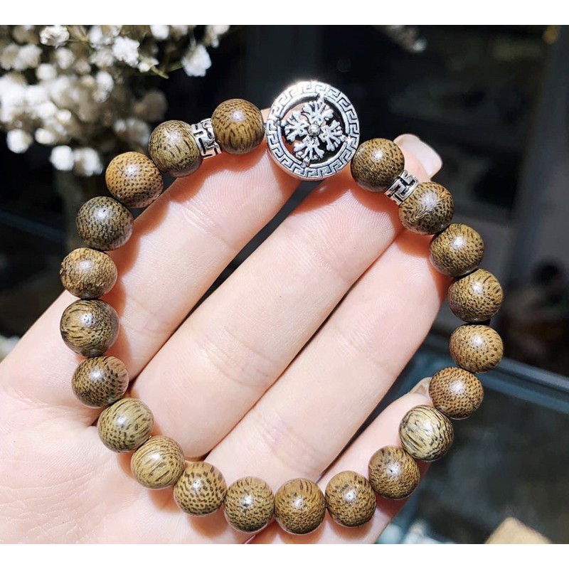 Lắc tay gỗ trầm mix charm bạc S925