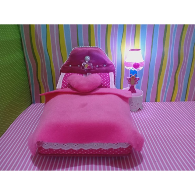 Giường Ngủ Xinh Xắn Cho Búp Bê Barbie 16cm