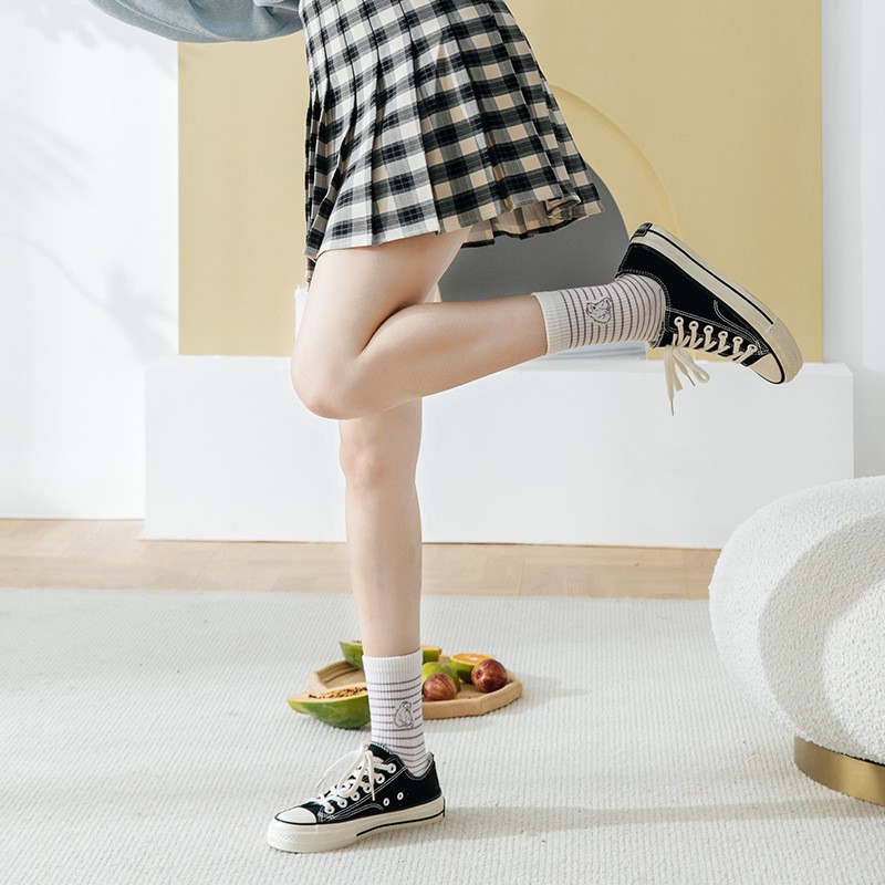 Tất nữ họa tiết vui nhộn sáng tạo gấu vừa, dáng Nhật Bản màu tím dễ thương ngọt ngào TC20 - Mijusa