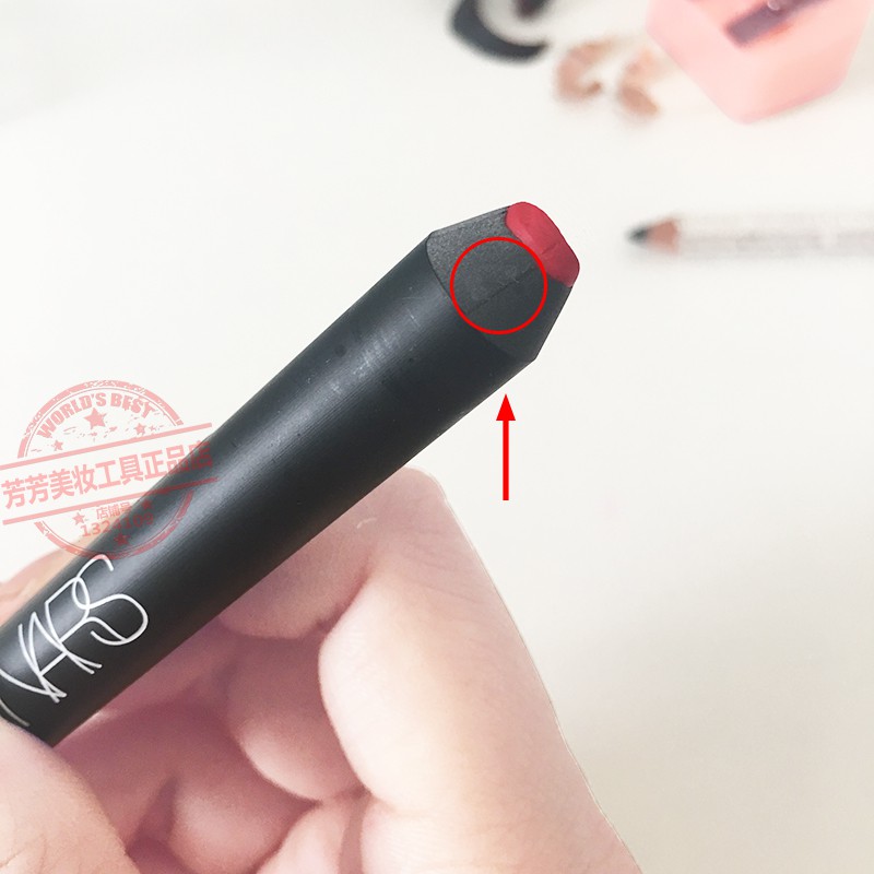 Bút chì kẻ lông mày NARS kiêm son môi có gọt bút chì tiện lợi