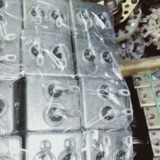 2 Tụ Nga 1uf 250v
