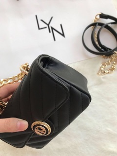 Túi LYN mini đeo chéo ( Inbox shop để chọn màu)