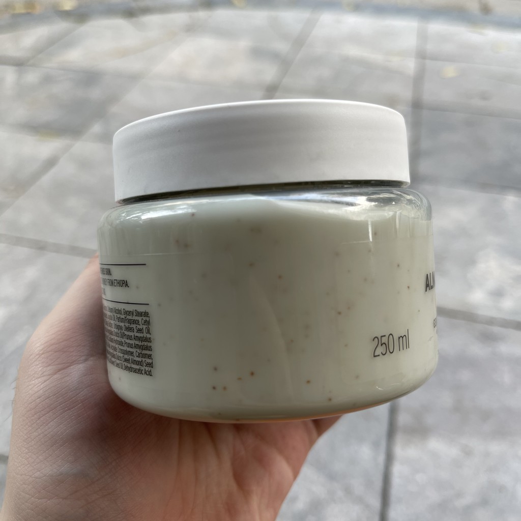 The Body Shop Mediterranean Almond Milk with Oats Instant Soothing Mask - Mặt Nạ Dành Cho Da Nhạy Cảm