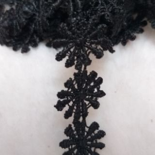 Hoa dây trang trí size 1.4cm (3m /18k)
