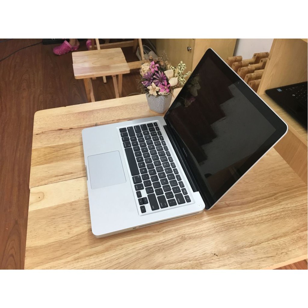 [Rẻ Vô Địch ] Mác Búc Pro 2011 Core i5/Ram 4Gb/SSD Nhanh Màn 13inch Cực Đẹp Sang Chảnh -Tặng PK | BigBuy360 - bigbuy360.vn