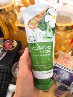 Sữa rửa mặt Cleansing story