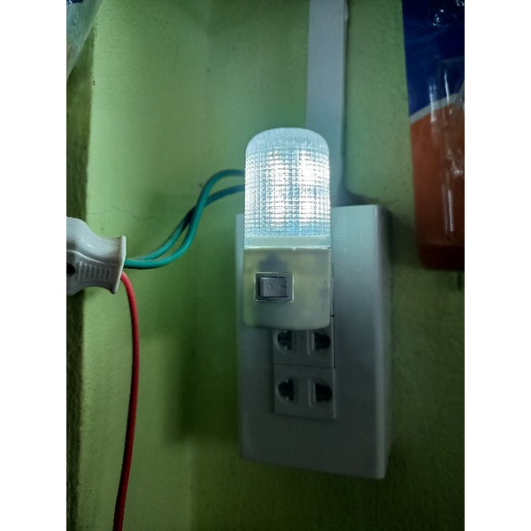 đèn ngủ hình trụ có công tắc