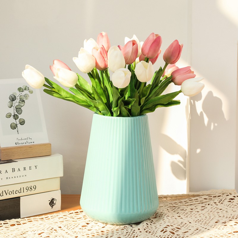 Hoa tulip nhân tạo dùng để trang trí đa năng