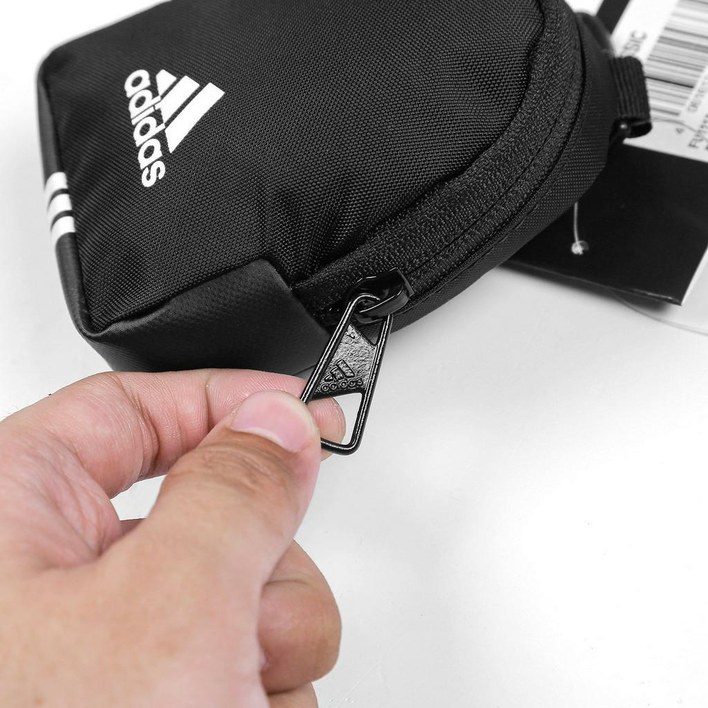 Túi móc chìa khoá KEYCHAIN ADIDAS nhỏ gọn, tiện lợi, có ngăn phụ bên trong