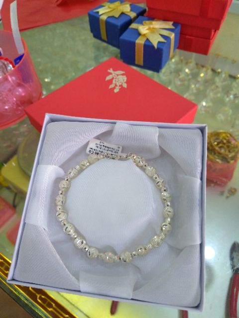 Hộp đựng trang sức lót lụa_ Van jw