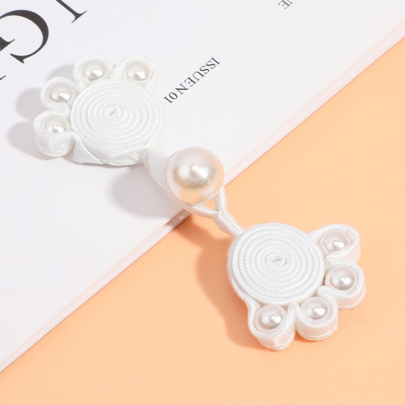 Nút Thắt Thêu Hình Dấu Chân Mèo Phong Cách Trung Hoa Độc Đáo