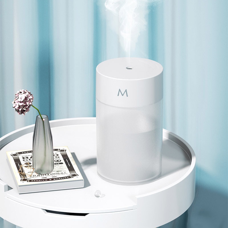 [Hàng mới về] Máy tạo độ ẩm không khí mini 200ml có đèn led