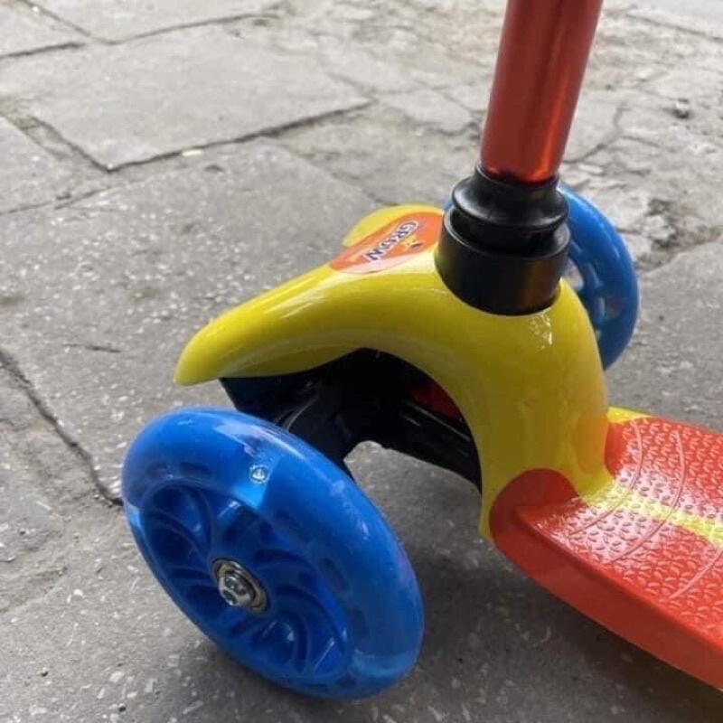 Xe trượt scooter bánh phát sáng