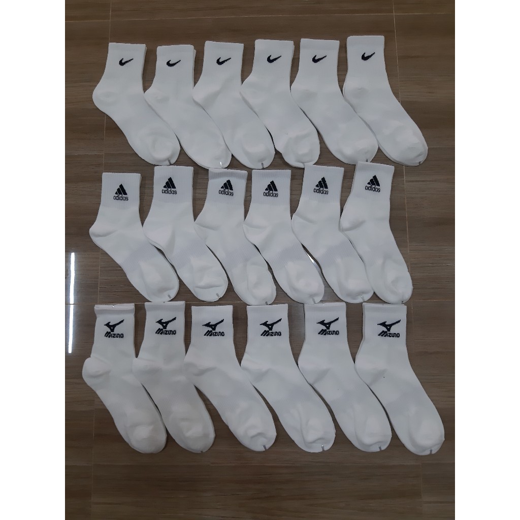 Tất Dệt Kim đá bóng