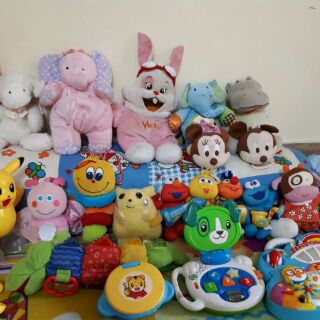 Set Đồ chơi và sách nhạc cho bé