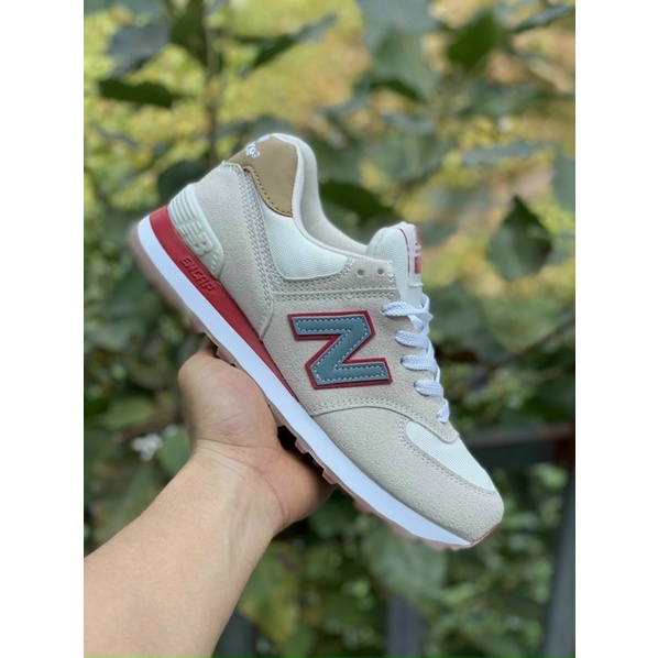 GIẦY THỂ THAO NAM NỮ THIẾT KẾ TRẺ TRUNG NĂNG ĐỘNG, PHỐI ĐỒ SIÊU ĐẸP CÁ TÍNH, HÀNG CAO CẤP CÓ SẴN.