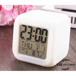 Đồng Hồ Báo Thức Điện Tử Hình Vuông Có Đèn Led Hiển Thị Nhiệt Độ 24h