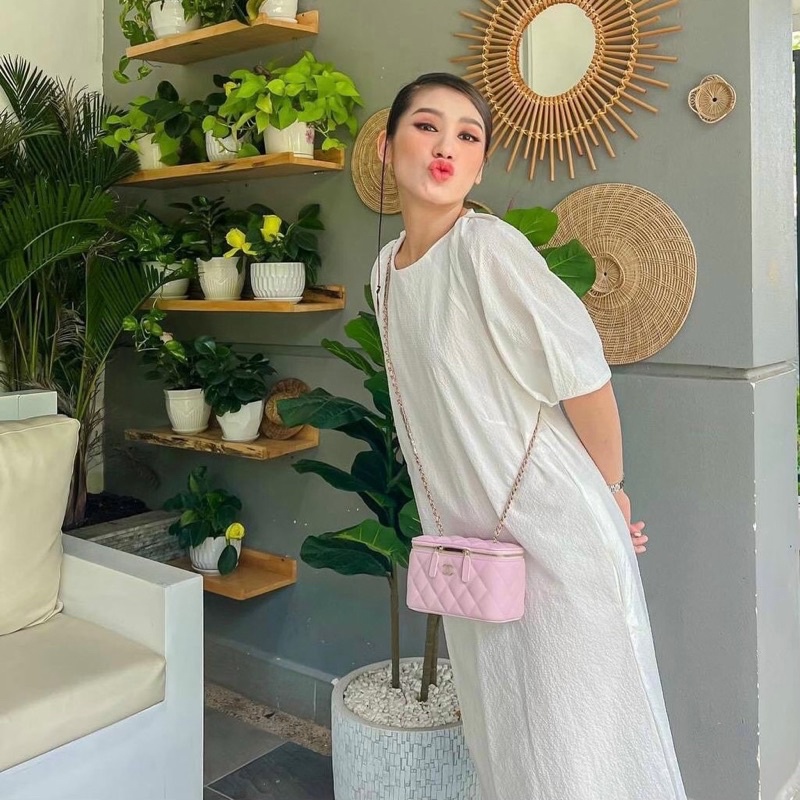 Túi đeo chéo, clutch cầm tay logo vàng trần trám dây quả chuông phong cách sang chảnh