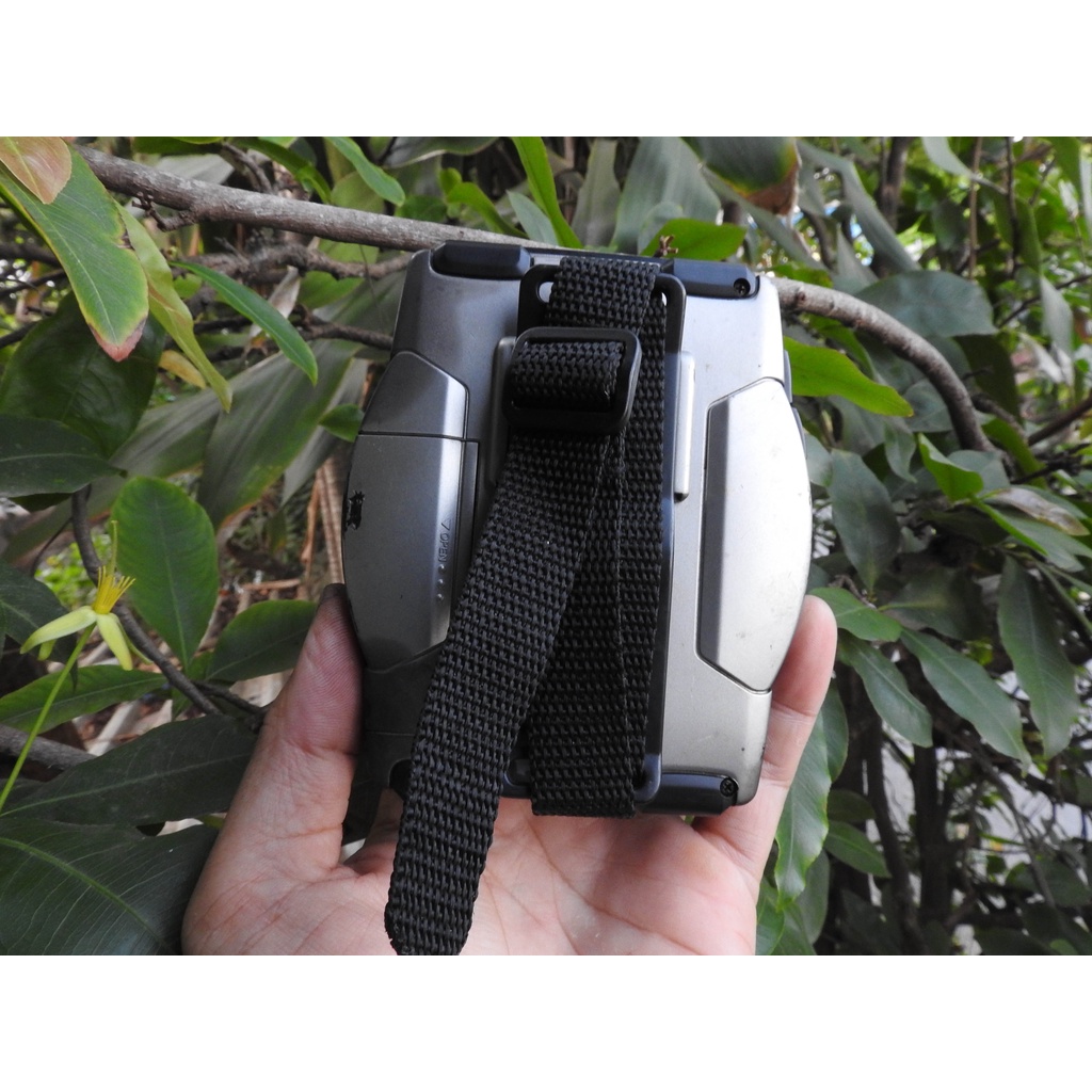 Máy nghe nhạc cassette stereo SHOCK MAN YUHOJIN G7 phát băng 2 chiều kiểu dáng hầm hố độc lạ