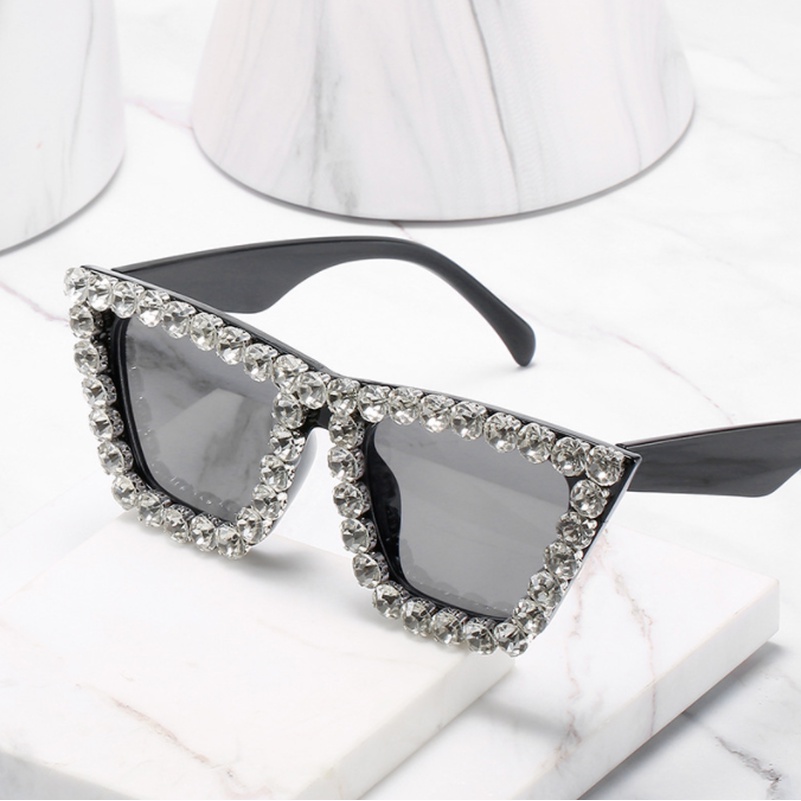 (KIQI-FASHION) COD Kính Mát Gọng Mắt Mèo Đính Đá Thời Trang Chống Tia Uv400 Dành Cho Nữ