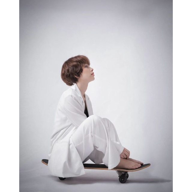 HY Basic Áo blazer free size đơn với 4 khuy và túi mổ 2 bên thích hợp cho mọi cô nàng công sở cá tính | BigBuy360 - bigbuy360.vn