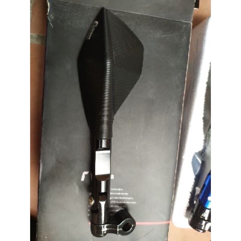 Gương 5 cạnh thời trang riroma gắn các loại xe máy ( giá 1 chiếc bên trái)