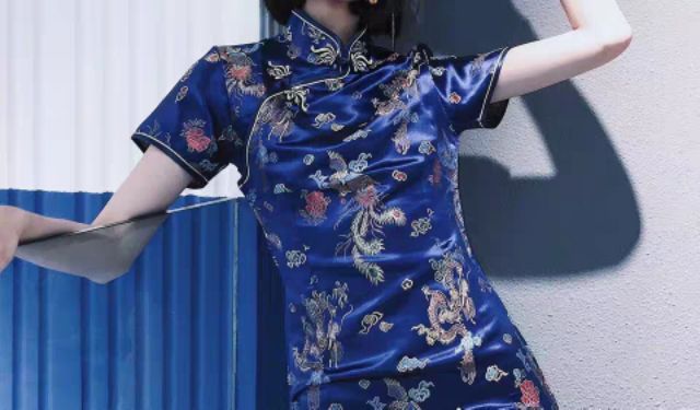 //SỈ BẰNG LẺ // Đầm sườn xám gấm rồng phượng xẻ tà ôm body nữ