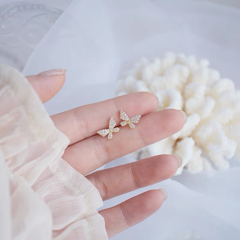 1 ĐÔI khuyên vành xỏ kẹp đá