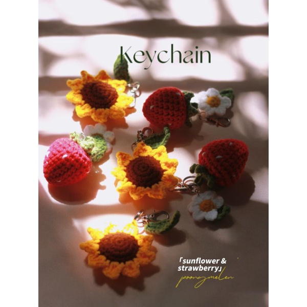 Móc khoá len handmade - Sunflower & Strawberry Keychain